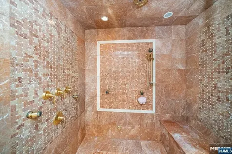 2 Euclid Road Fort Lee NJ 07024