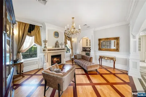 2 Euclid Road Fort Lee NJ 07024