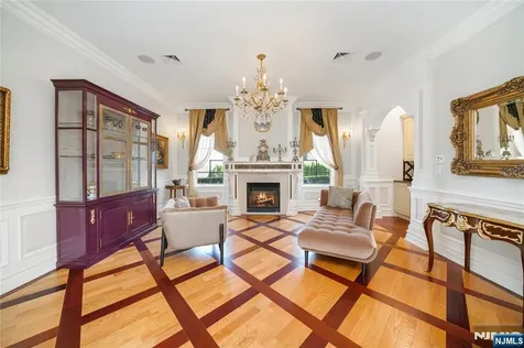 2 Euclid Road Fort Lee NJ 07024