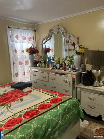 21 Lake Street East Orange NJ 07017