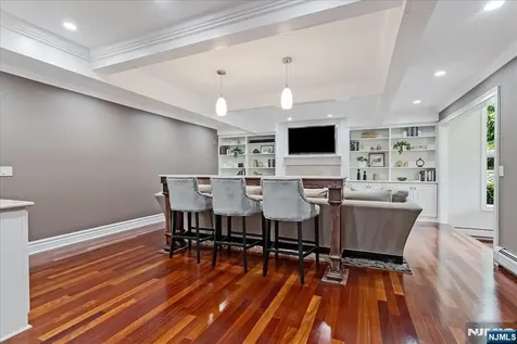 31 Forest Hills Way Cedar Grove NJ 07009