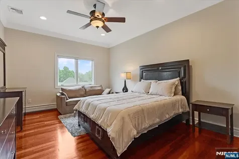 31 Forest Hills Way Cedar Grove NJ 07009