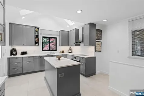 502 Closter Dock Road Closter NJ 07624