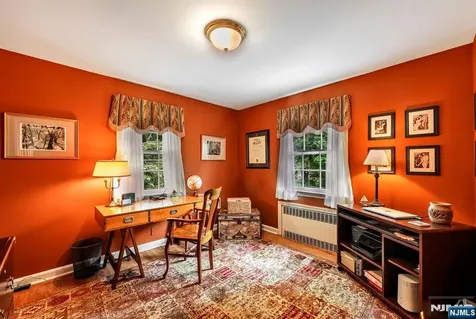37 Van Dyke Drive Ho-ho-kus NJ 07423
