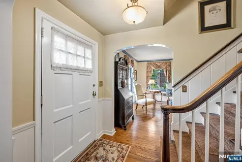 37 Van Dyke Drive Ho-ho-kus NJ 07423