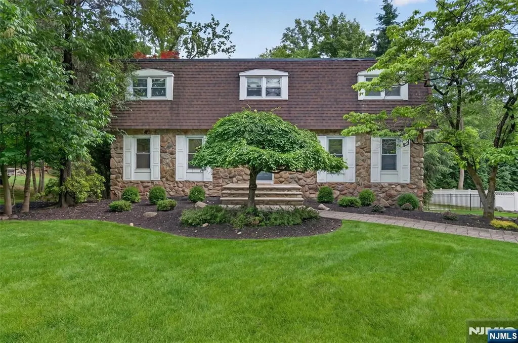 559 Wayne Drive River Vale NJ 07675