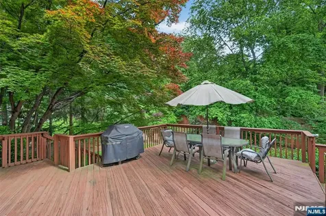 559 Wayne Drive River Vale NJ 07675