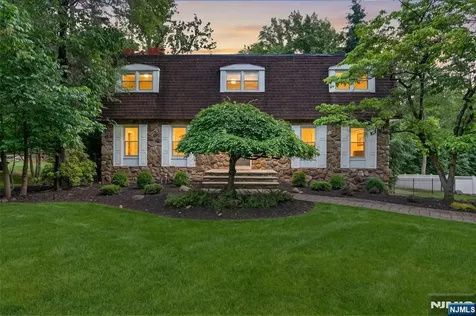 559 Wayne Drive River Vale NJ 07675