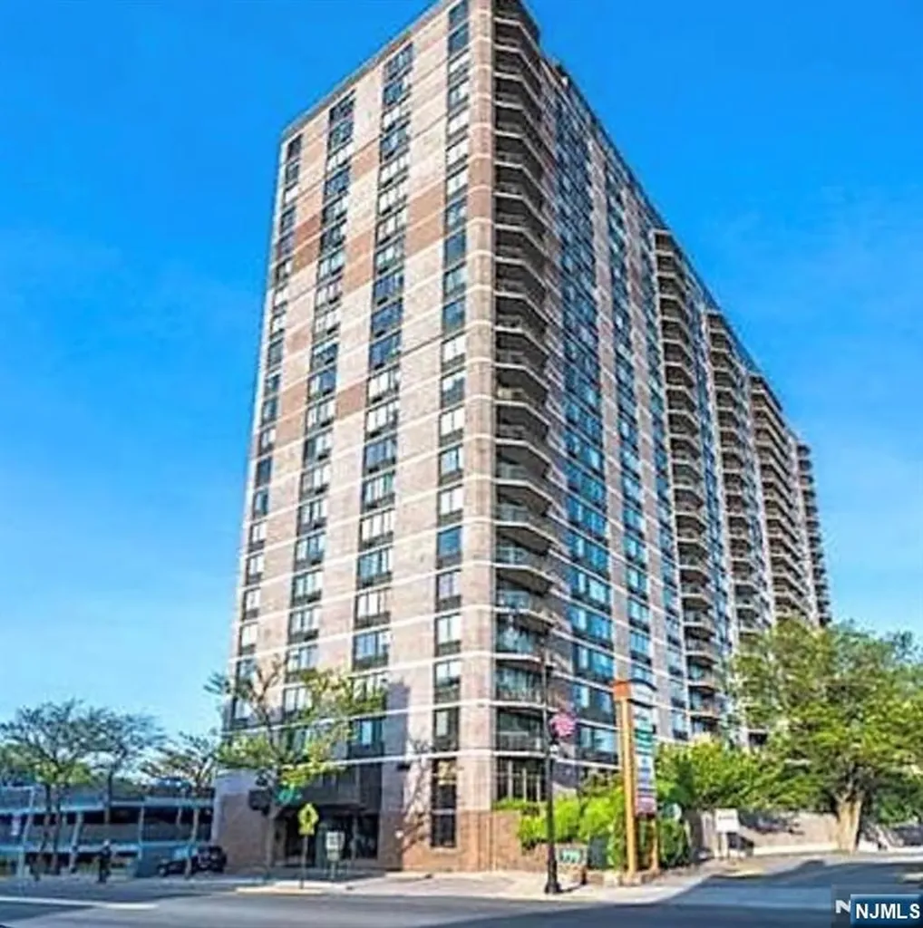 770 Anderson Cliffside Park NJ 07010