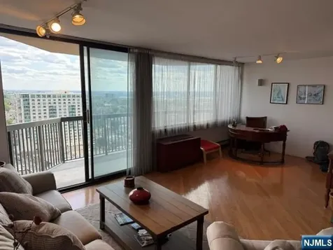 770 Anderson Cliffside Park NJ 07010
