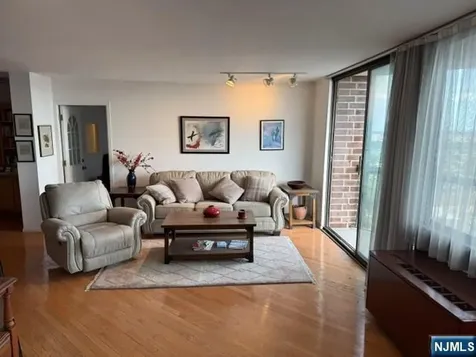 770 Anderson Cliffside Park NJ 07010