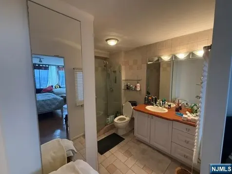 770 Anderson Cliffside Park NJ 07010