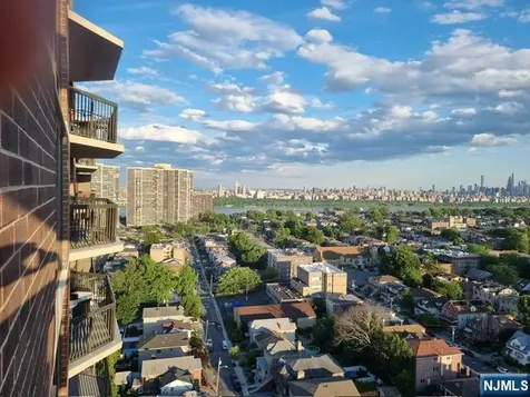 770 Anderson Cliffside Park NJ 07010