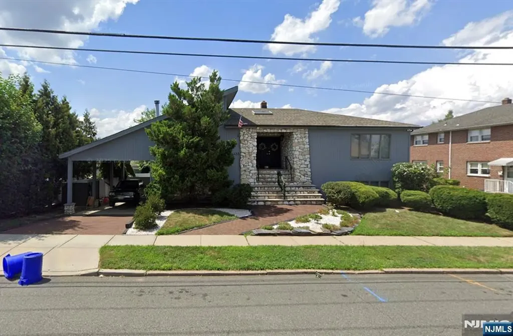 433 Chase Lyndhurst NJ 07071
