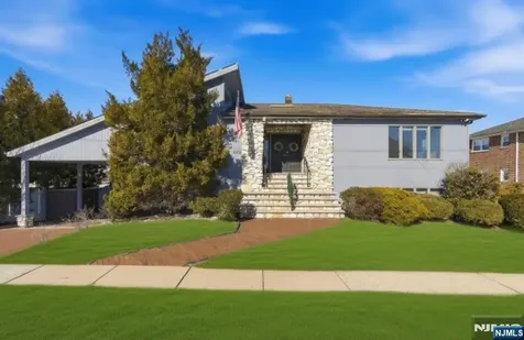 433 Chase Lyndhurst NJ 07071