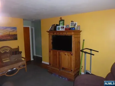 61 Aladdin Avenue Dumont NJ 07628