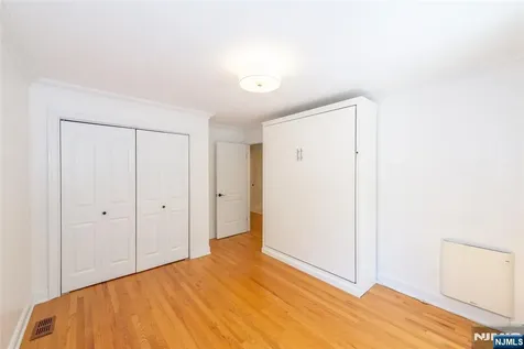 26 Mill Pond Road Woodland Park NJ 07424