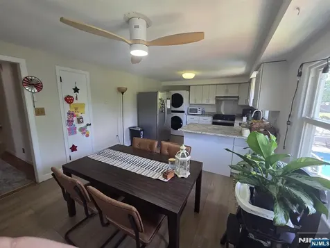 360 New York Avenue Lyndhurst NJ 07071