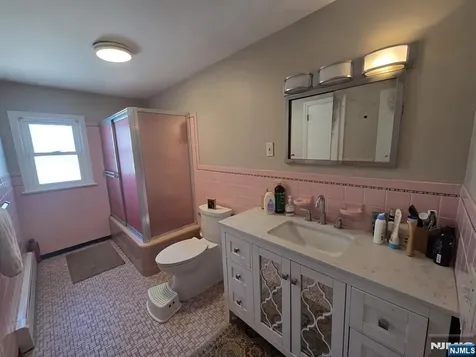 360 New York Avenue Lyndhurst NJ 07071