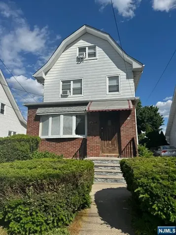 330 Stuyvesant Avenue Lyndhurst NJ 07071