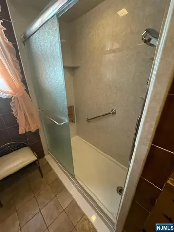 330 Stuyvesant Avenue Lyndhurst NJ 07071