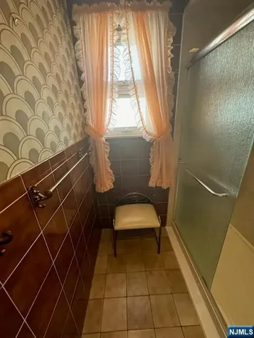 330 Stuyvesant Avenue Lyndhurst NJ 07071