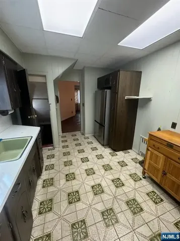 330 Stuyvesant Avenue Lyndhurst NJ 07071