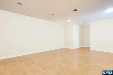 415 Westview Place Fort Lee NJ 07024