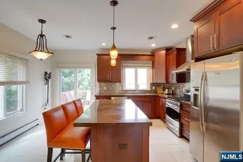 415 Westview Place Fort Lee NJ 07024