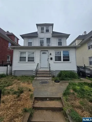 9 White Terrace Newark NJ 07108