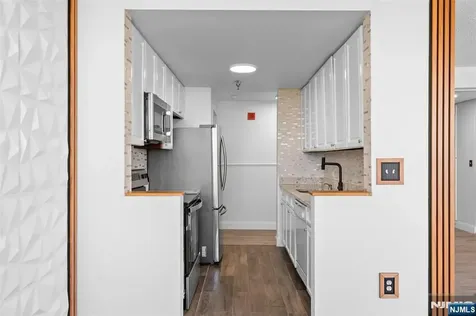 100 Old Palisade Road Fort Lee NJ 07024