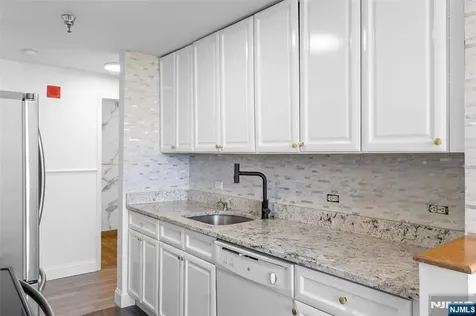 100 Old Palisade Road Fort Lee NJ 07024