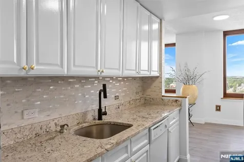 100 Old Palisade Road Fort Lee NJ 07024