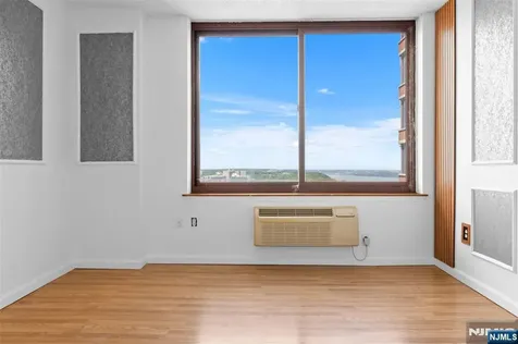 100 Old Palisade Road Fort Lee NJ 07024