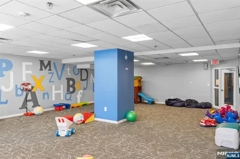100 Old Palisade Road Fort Lee NJ 07024