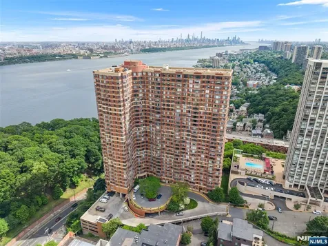 100 Old Palisade Road Fort Lee NJ 07024