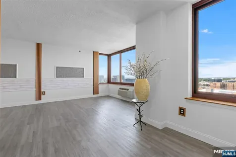 100 Old Palisade Road Fort Lee NJ 07024