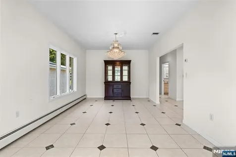 499 Morse Avenue Ridgefield NJ 07657