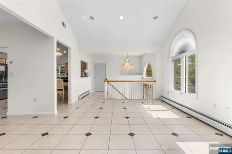 499 Morse Avenue Ridgefield NJ 07657