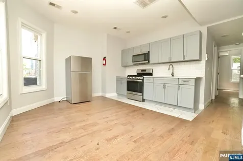 480 Bergen Avenue Jersey City NJ 07304