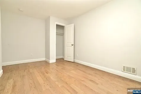 480 Bergen Avenue Jersey City NJ 07304
