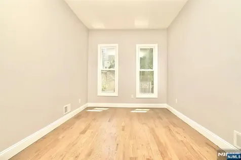 480 Bergen Avenue Jersey City NJ 07304