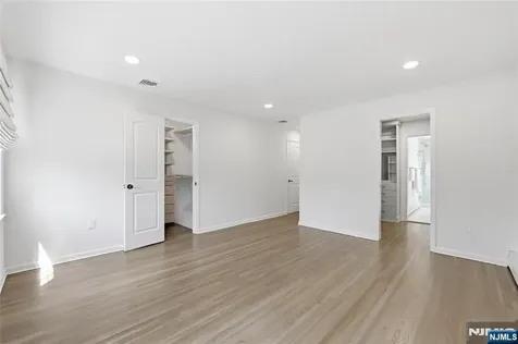 508 Tether Lane Paramus NJ 07652