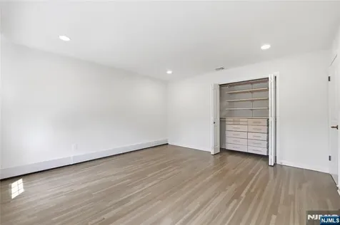 508 Tether Lane Paramus NJ 07652