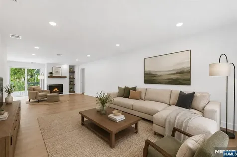 508 Tether Lane Paramus NJ 07652