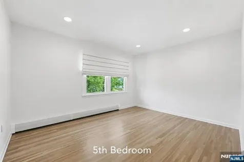 508 Tether Lane Paramus NJ 07652