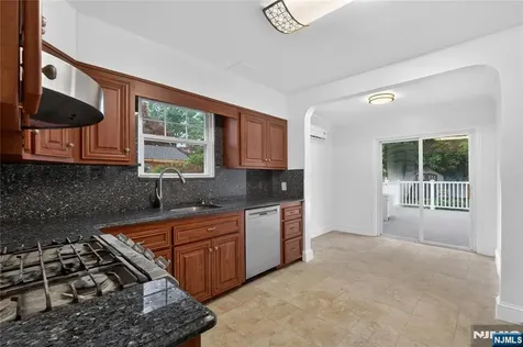135 Rockwood Place Englewood NJ 07631