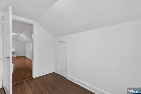 135 Rockwood Place Englewood NJ 07631