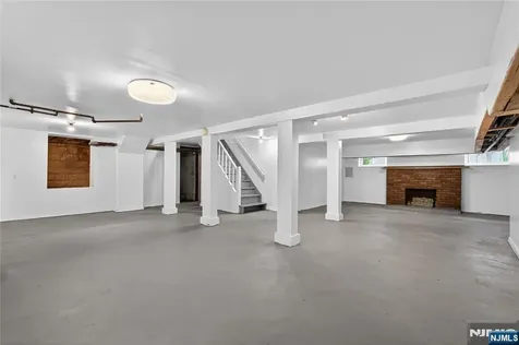 135 Rockwood Place Englewood NJ 07631