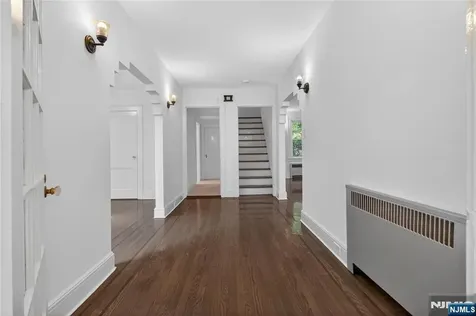 135 Rockwood Place Englewood NJ 07631